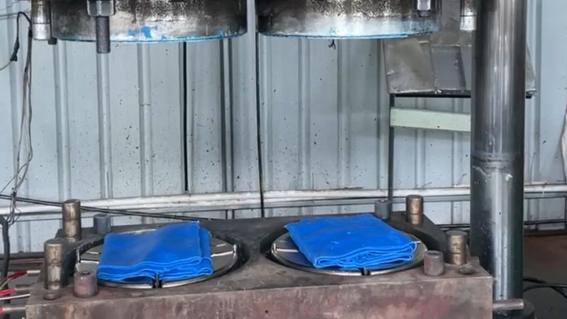 成都橡胶模具保养服务：关键步骤与注意事项**
