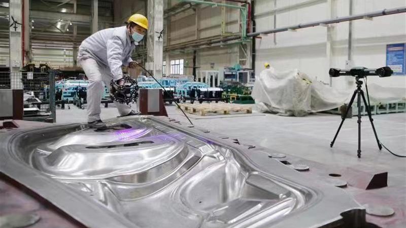 深圳拉伸模具加工步骤详解：从设计到成品的蜕变