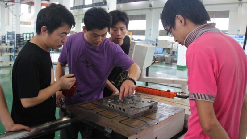 家电塑料模具型号分类及用途解析